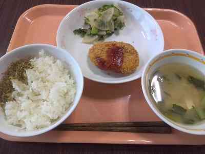 給食