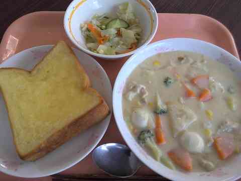 給食
