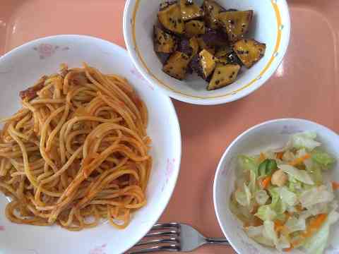 給食