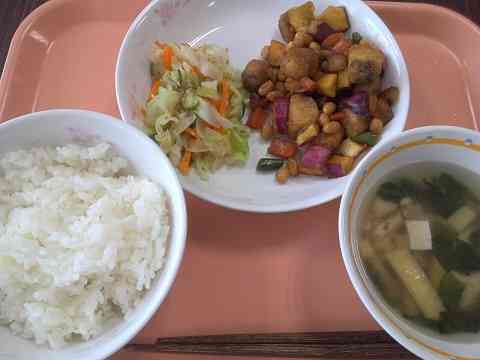 給食