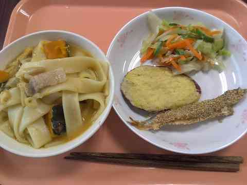 給食