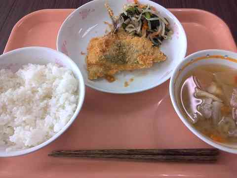 給食0