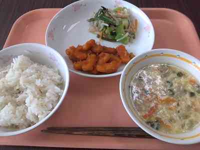給食