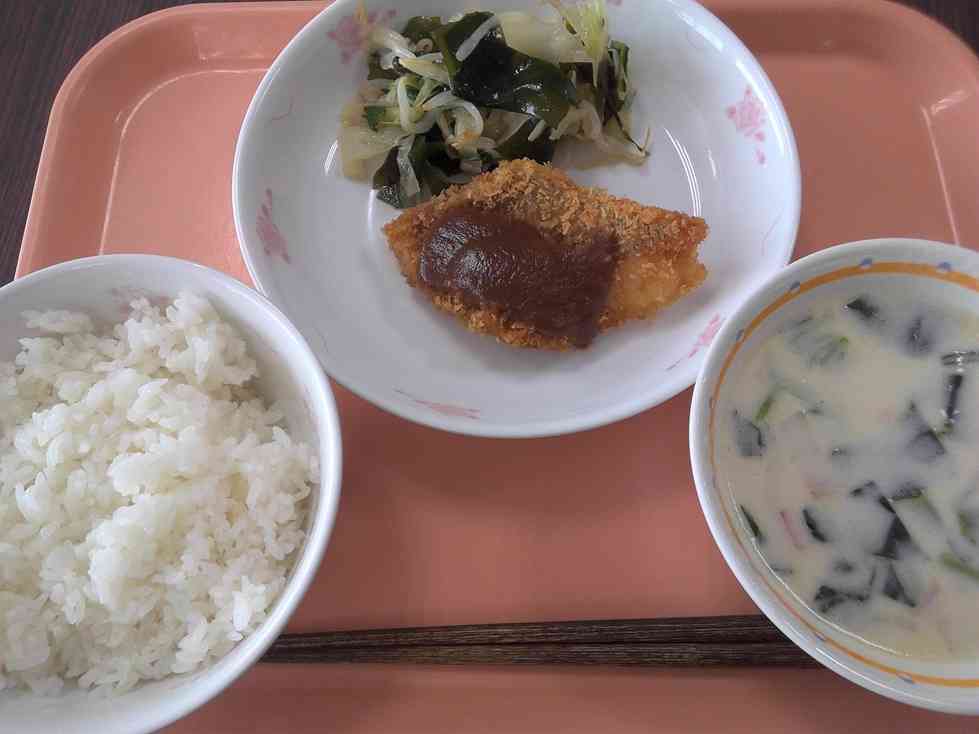 給食