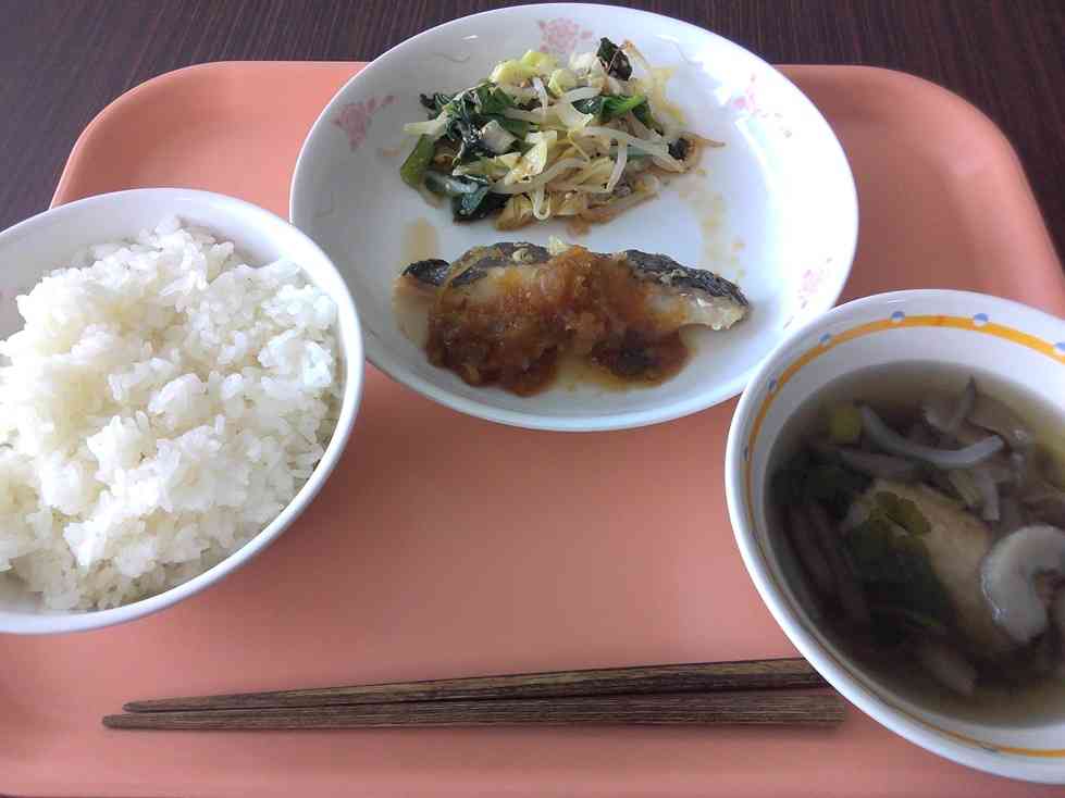 給食