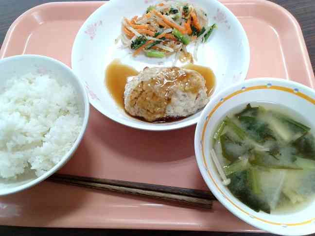 給食