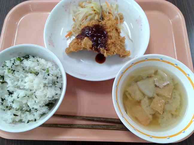 給食