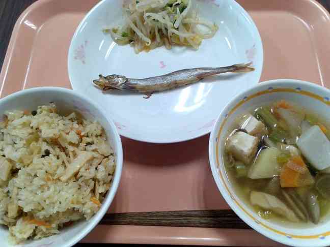 給食