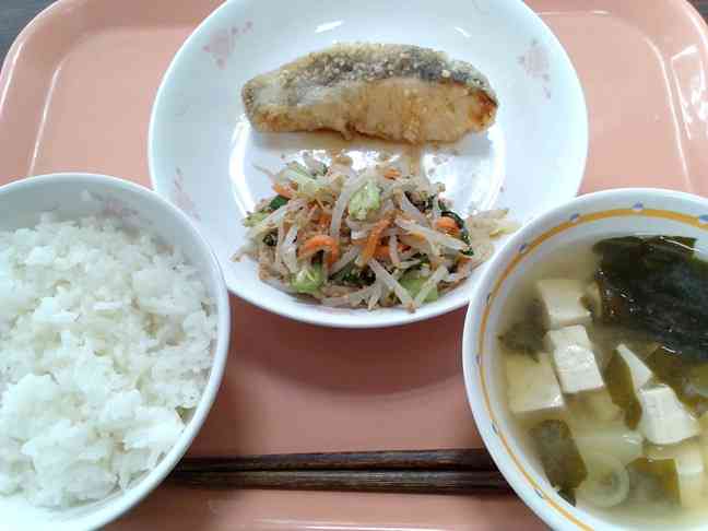 給食