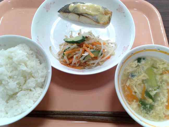 給食