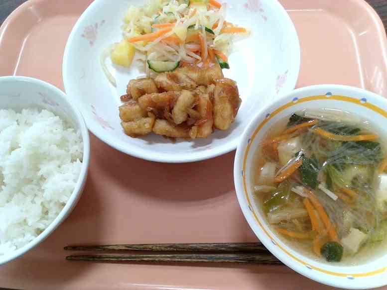 給食