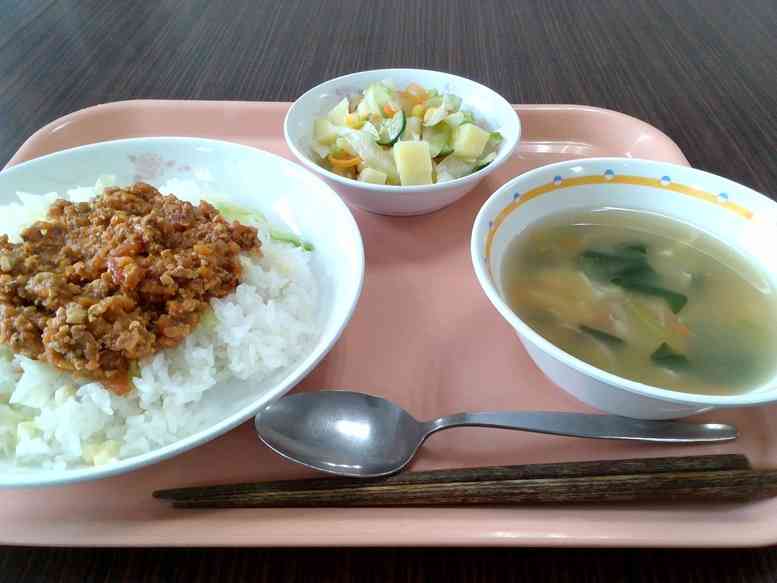 給食