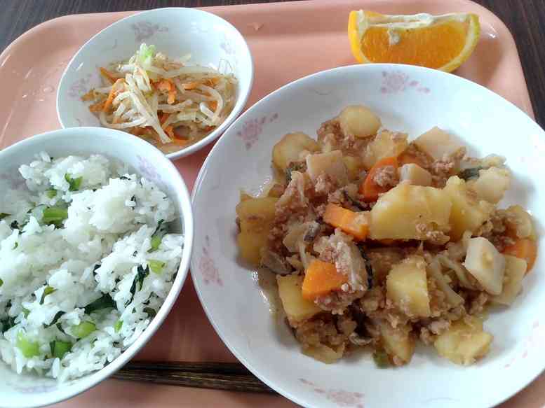 給食2