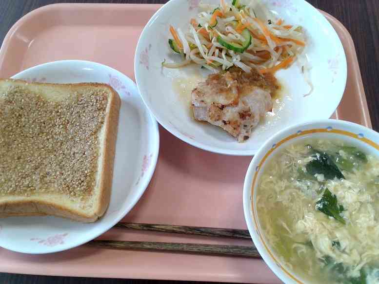 給食