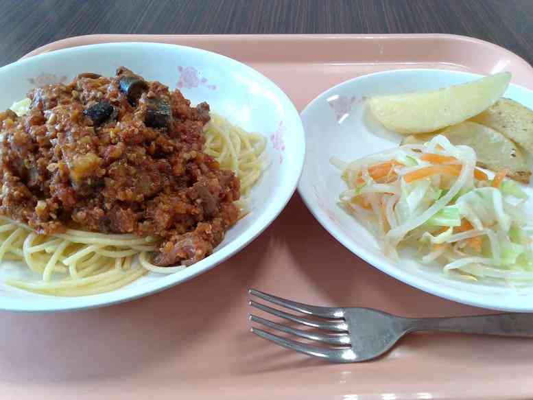 給食