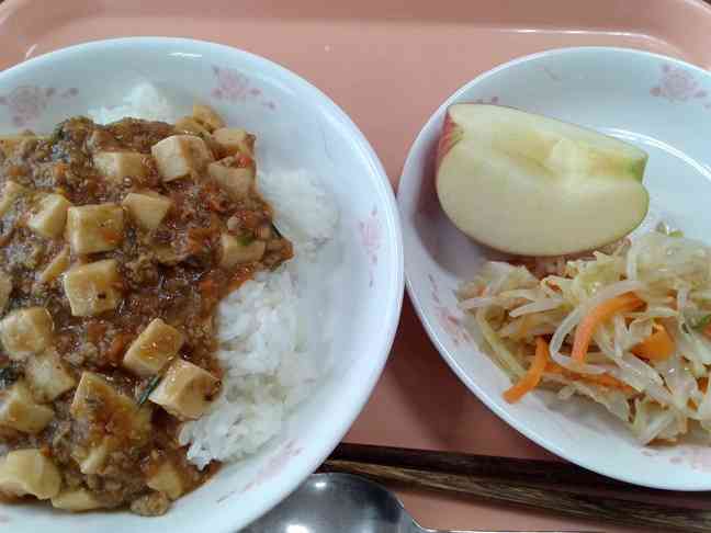 給食0